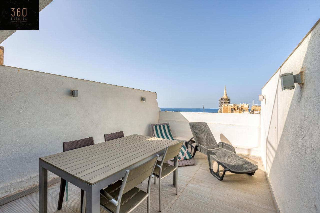 Mesmerising Views For A 2Br Apt In The Capital By 360 Estates 瓦莱塔 外观 照片